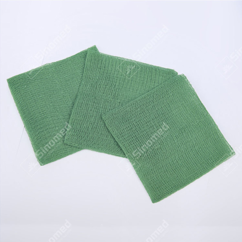 GREEN GAUZE SWABS